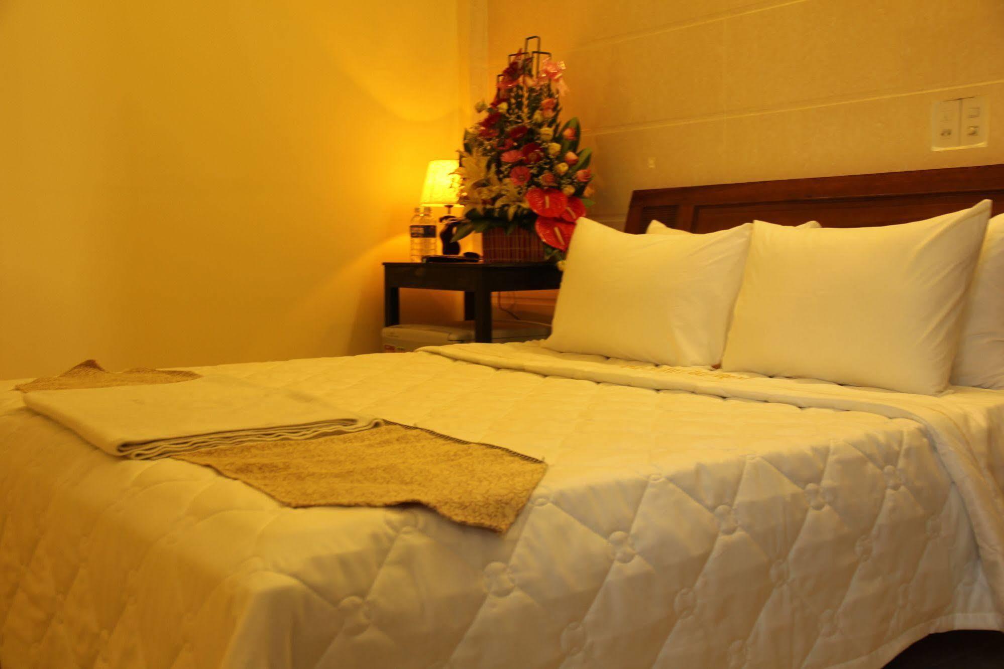 Hue Boutique Homestay Exterior photo